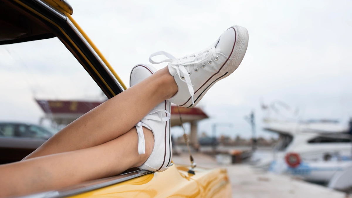 tennis blanche illustrant quelle est la meilleure marque de chaussures la plus confortable