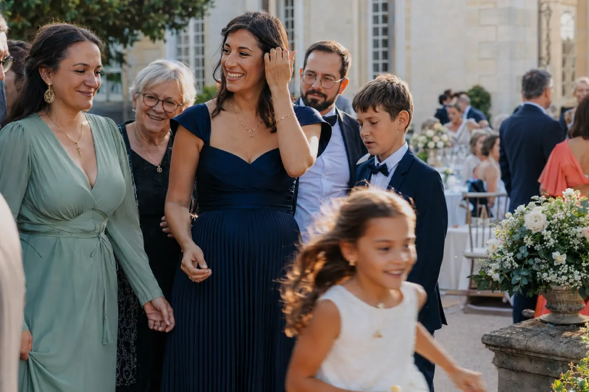 tenue mariage invitée femme en silhouette en A