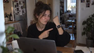 Apple Watch sur petit poignet femme